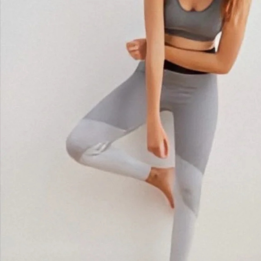 NWOT Aerie Move High Waisted Ribbed 7/8 Leggings in Color Block Size XS